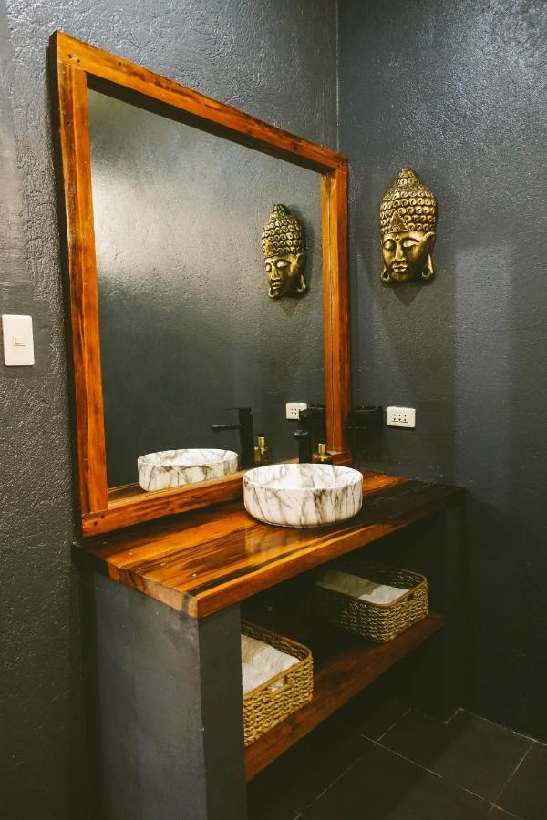 Casa De Loren Family Room جنرال لونا المظهر الخارجي الصورة