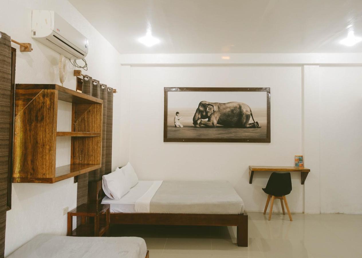 Casa De Loren Family Room جنرال لونا المظهر الخارجي الصورة