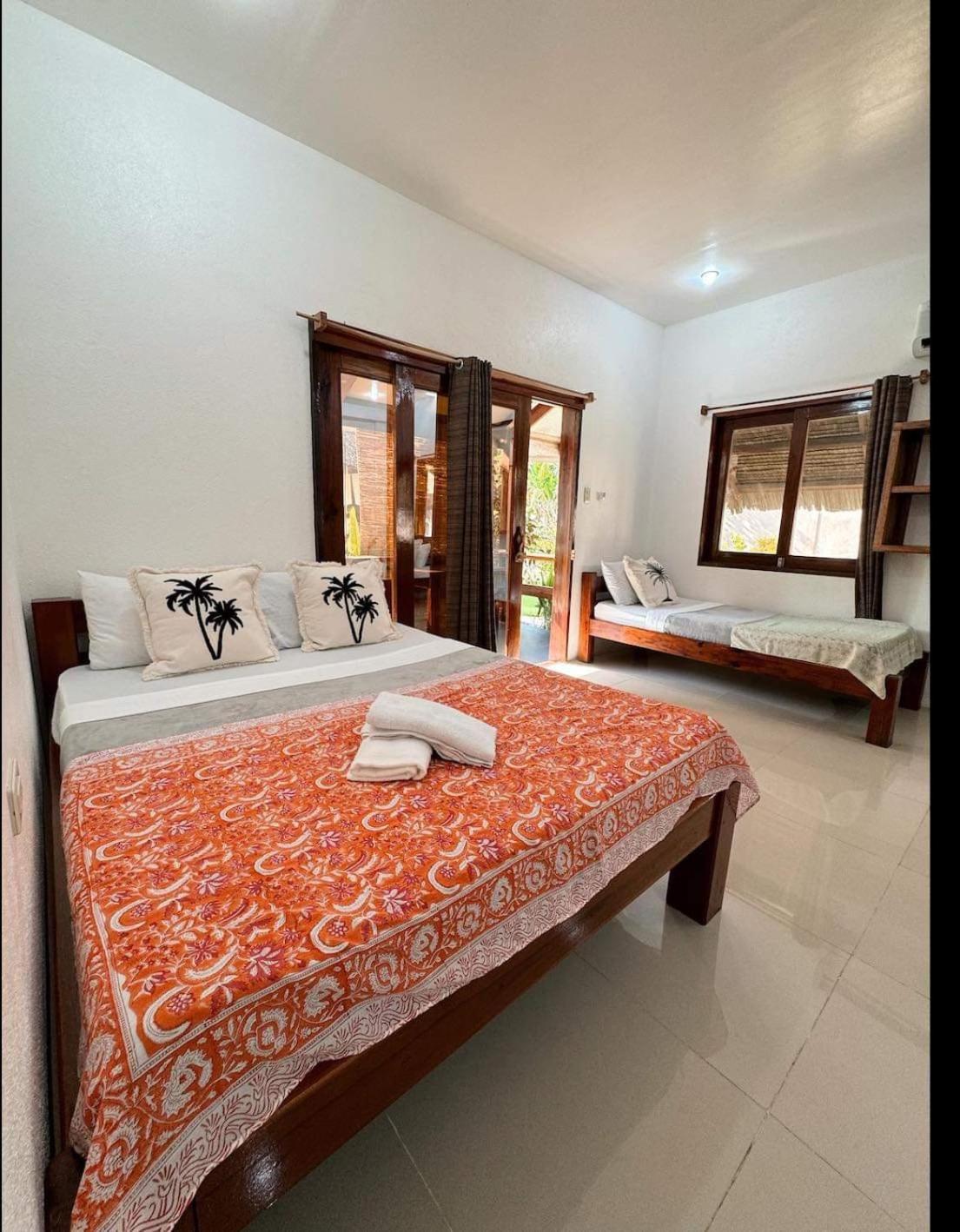 Casa De Loren Family Room جنرال لونا المظهر الخارجي الصورة